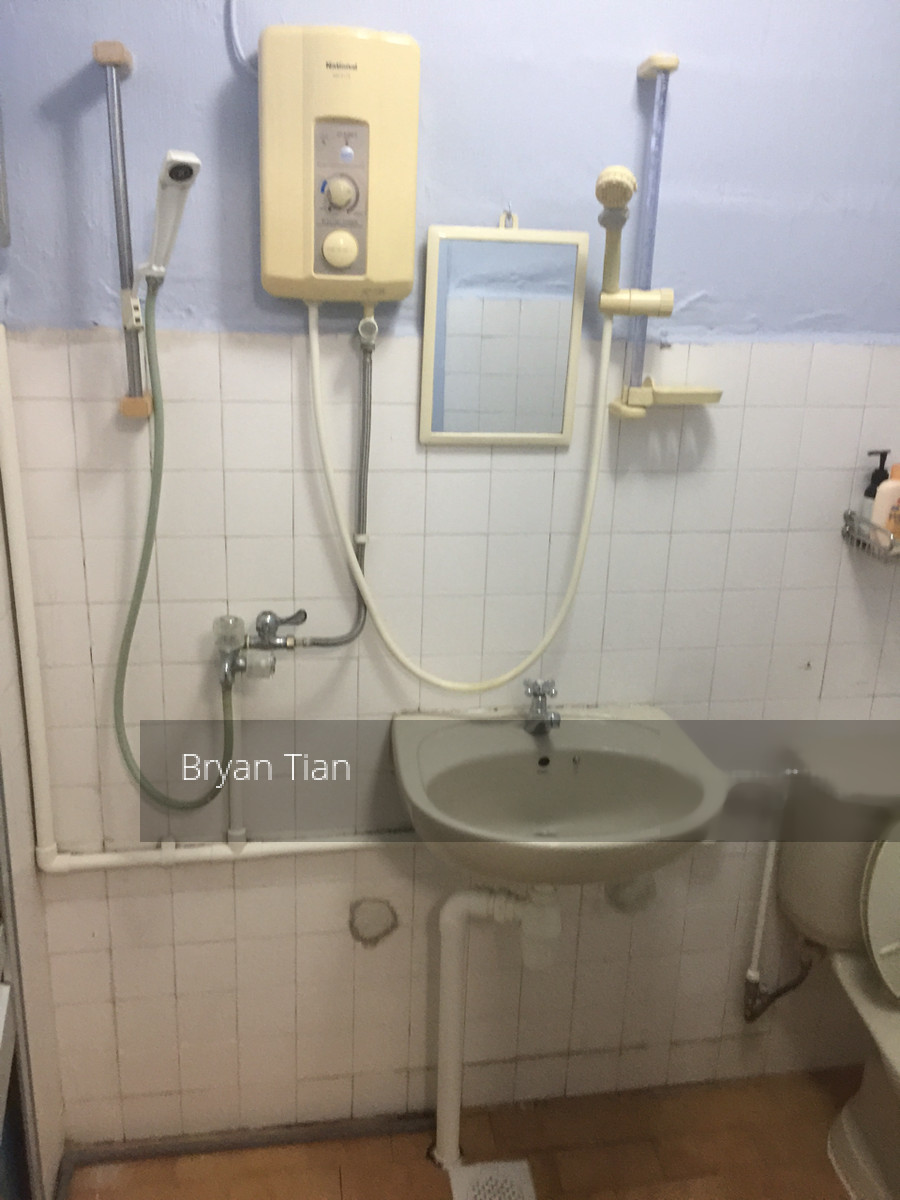 Blk 241 Bukit Batok East Avenue 5 (Bukit Batok), HDB 3 Rooms #153441292